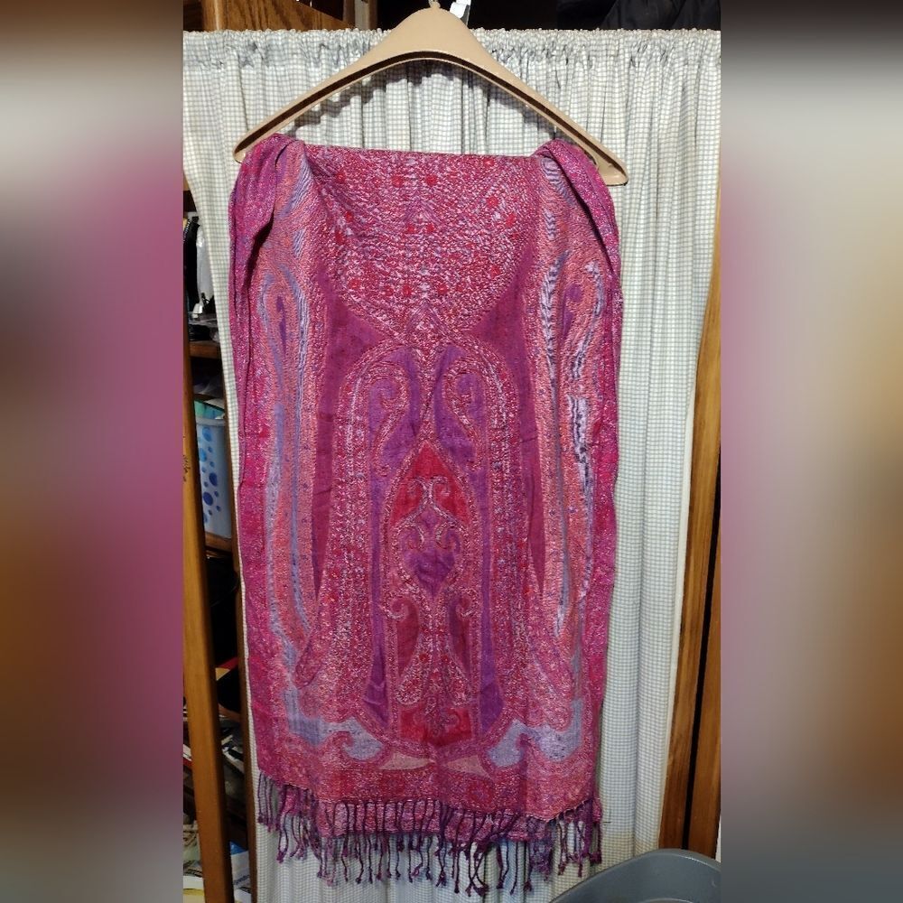 Pashima scarf